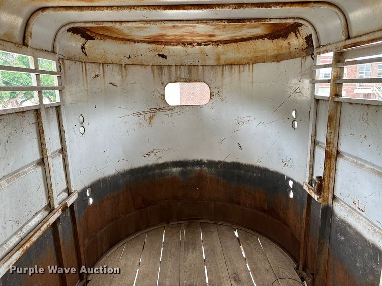 image for item NE9062 1995 J&S  livestock trailer