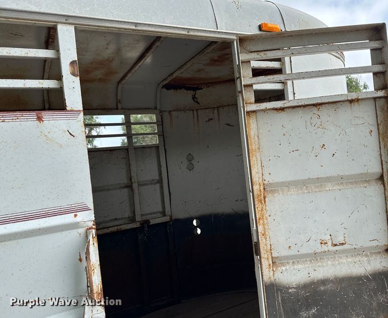 image for item NE9062 1995 J&S  livestock trailer