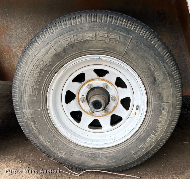 image for item NE9062 1995 J&S  livestock trailer