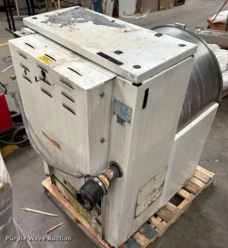 image for item NE9066 Milnor 30020N4S/AAW  washing machine