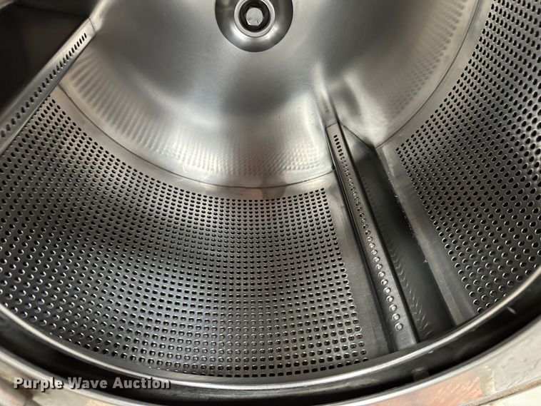 image for item NE9066 Milnor 30020N4S/AAW  washing machine