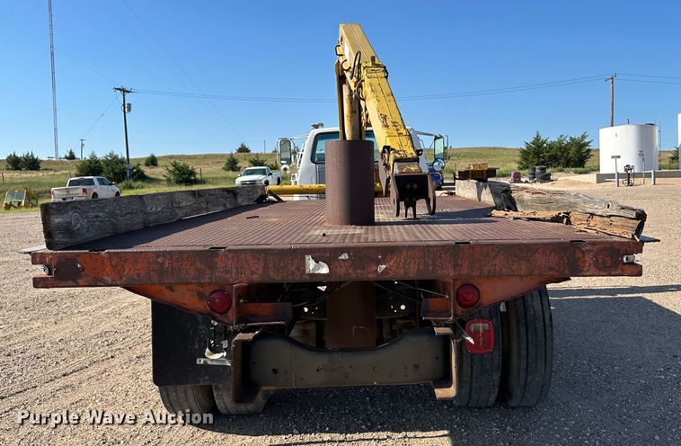 image for item NE9071 1995 Ford F700  crane truck