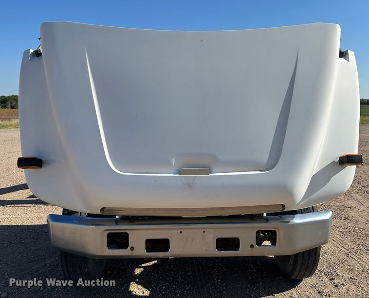 image for item NE9071 1995 Ford F700  crane truck