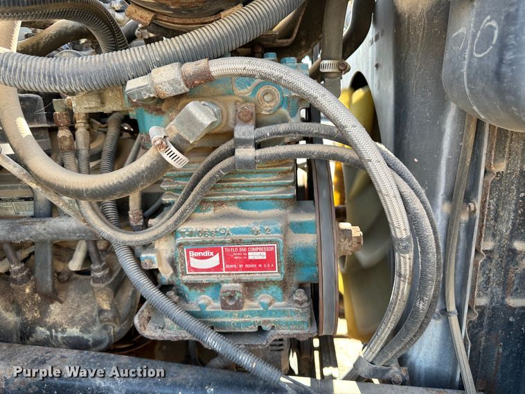 image for item NE9071 1995 Ford F700  crane truck