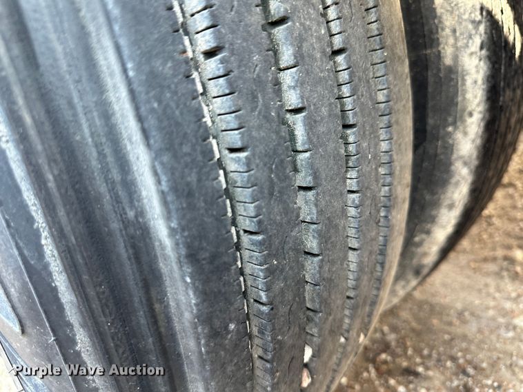 image for item NE9074 1981 Transport Trailers CR25YF  drop deck equipment trailer