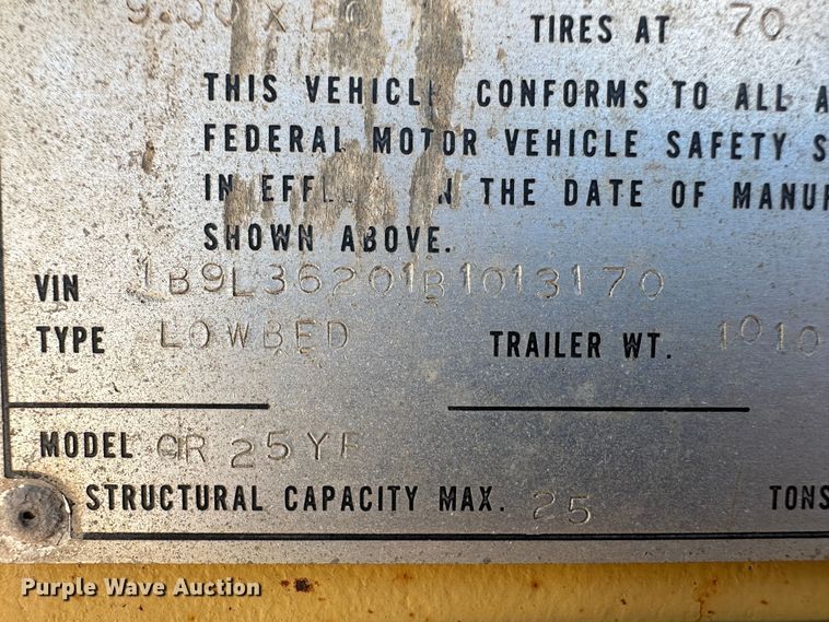 image for item NE9074 1981 Transport Trailers CR25YF  drop deck equipment trailer