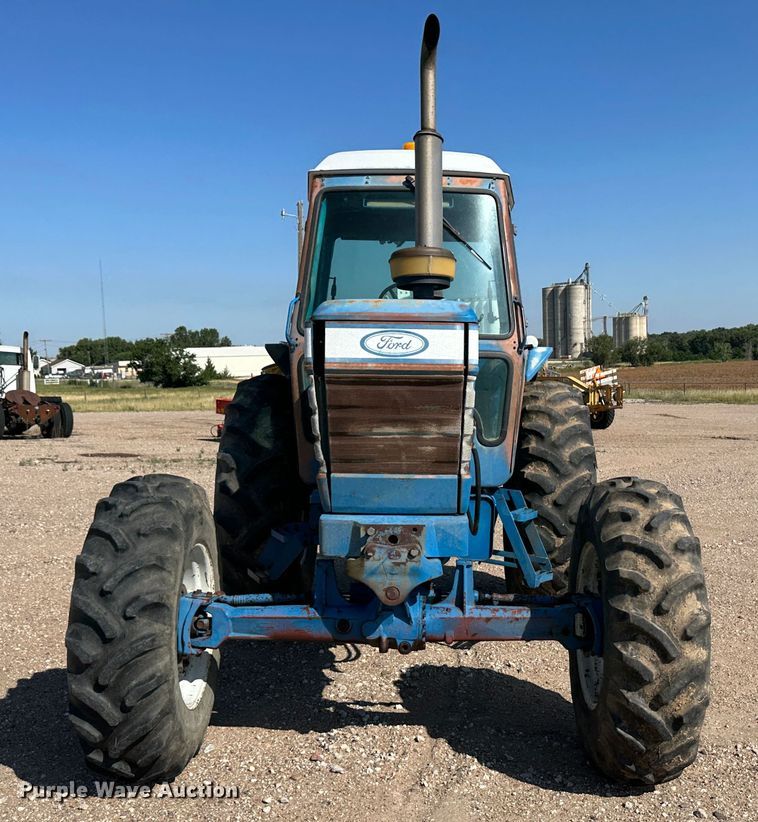 image for item NE9076 1984 Ford 7710  MFWD tractor
