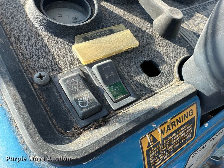 image for item NE9076 1984 Ford 7710  MFWD tractor