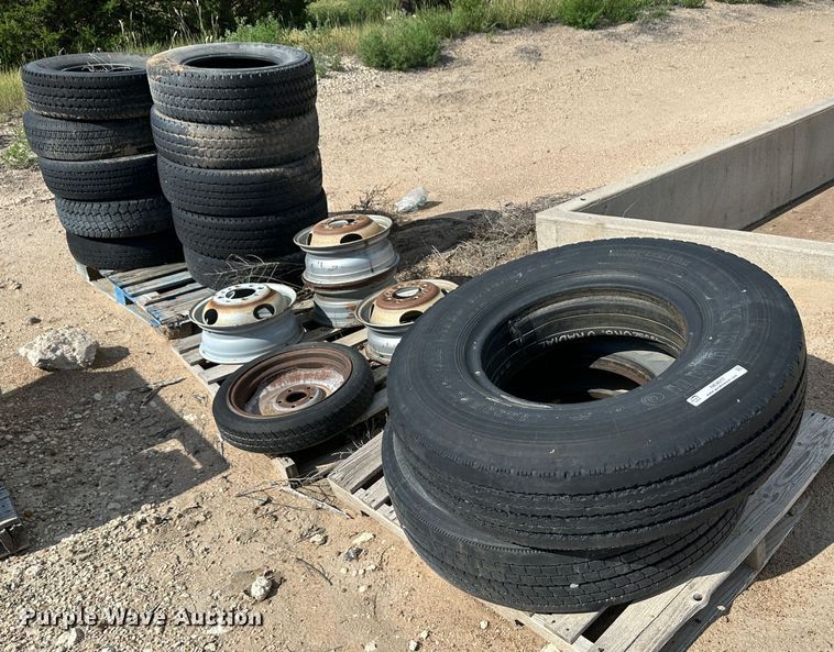 image for item NE9077 Tires and wheels