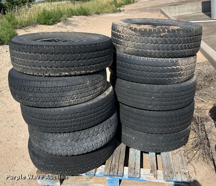 image for item NE9077 Tires and wheels