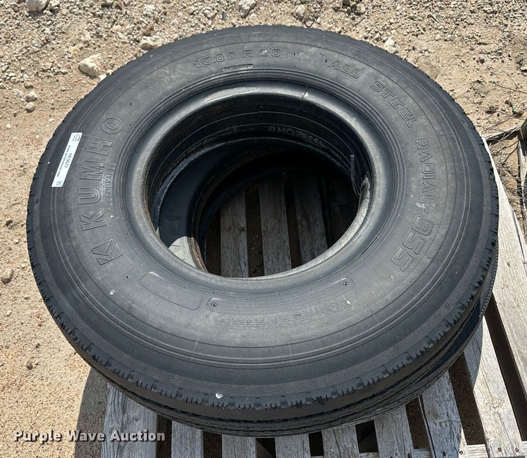 image for item NE9077 Tires and wheels