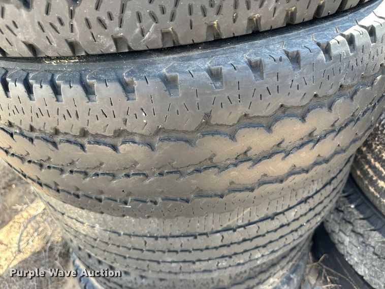 image for item NE9077 Tires and wheels