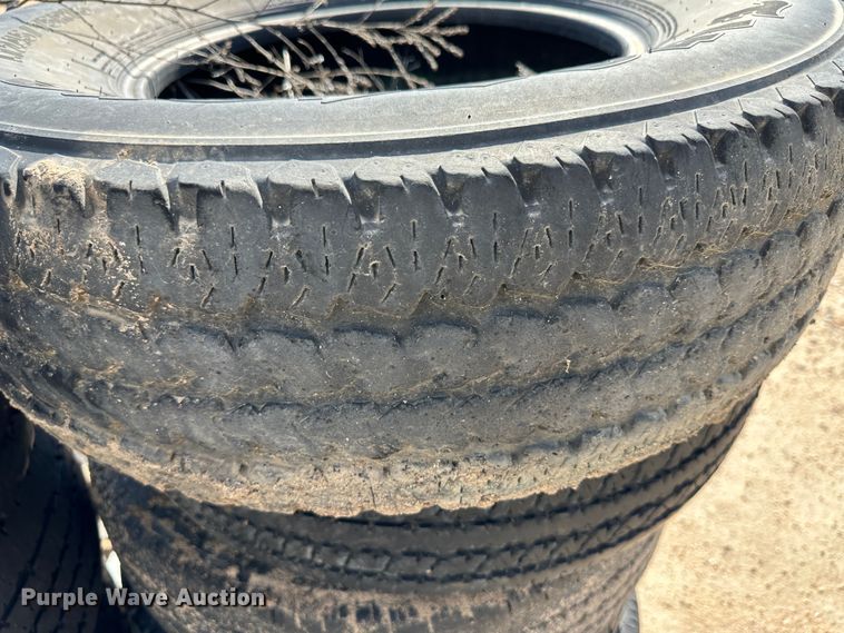 image for item NE9077 Tires and wheels