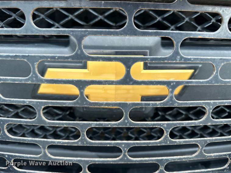 image for item NP9794 2013 Chevrolet Silverado 1500  Ext. Cab pickup truck