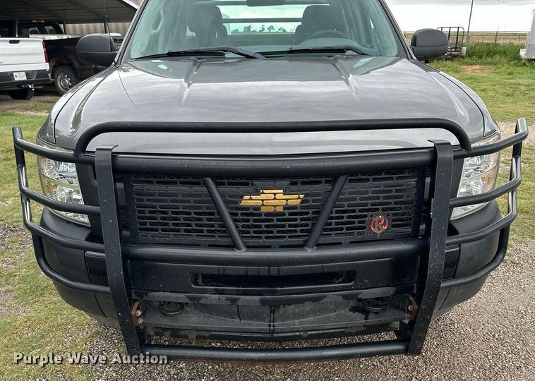 image for item NP9794 2013 Chevrolet Silverado 1500  Ext. Cab pickup truck