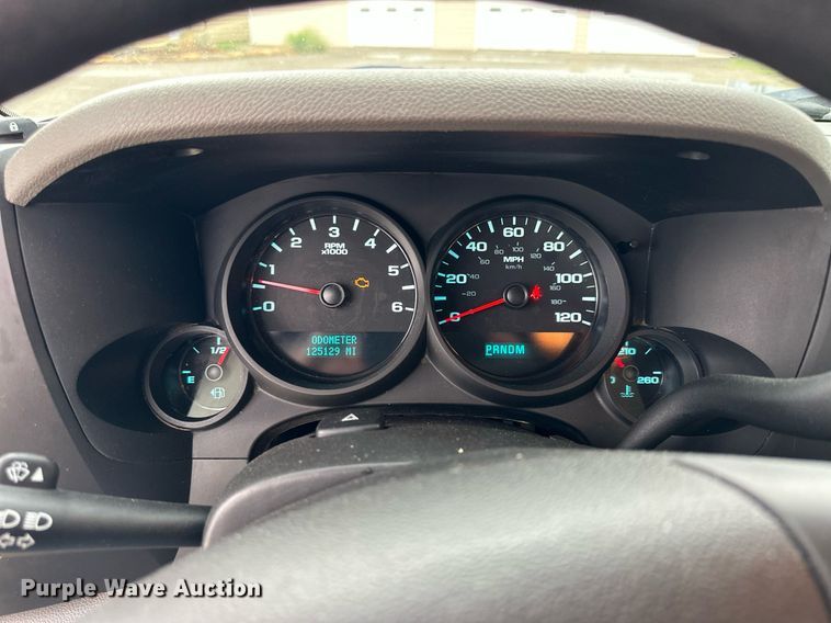 image for item NP9794 2013 Chevrolet Silverado 1500  Ext. Cab pickup truck