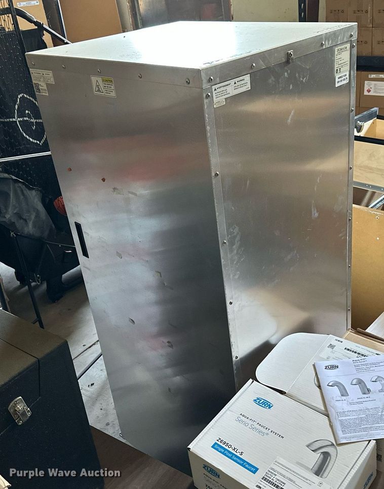 image for item NP9824 Crescor H135WUA11M  hot cabinet