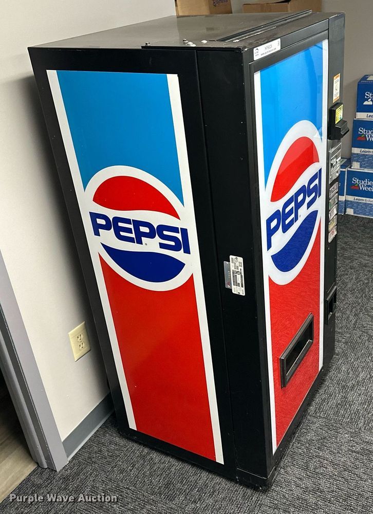image for item NP9826 Vending machine