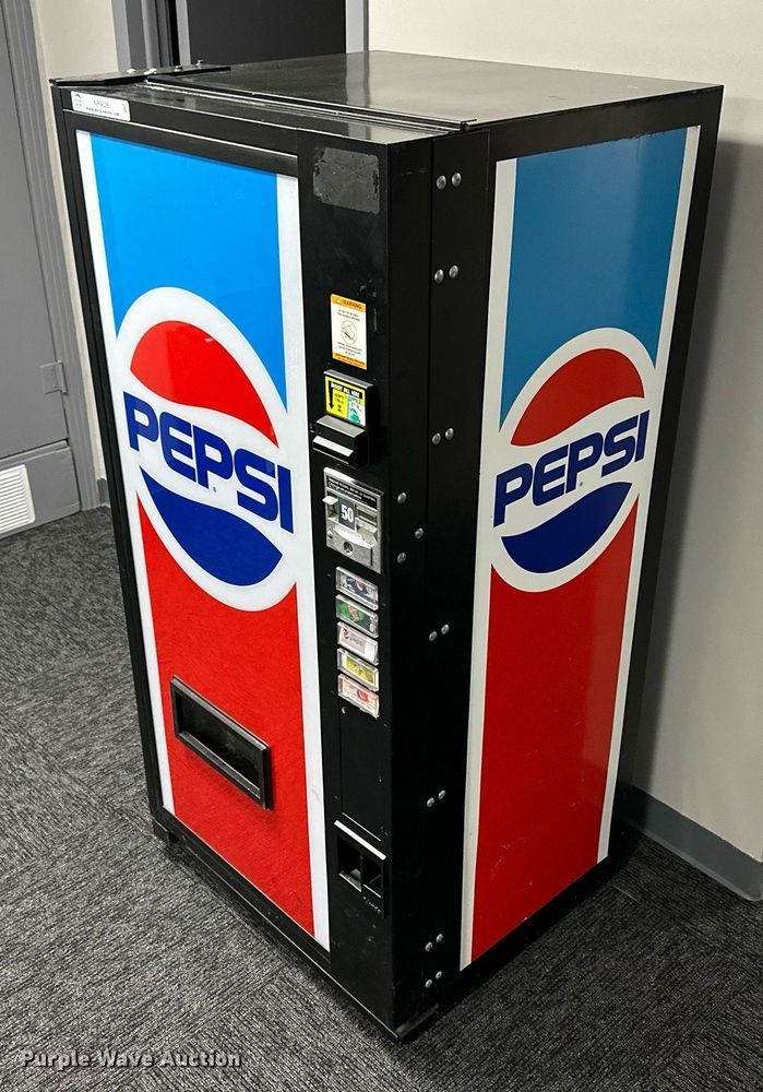 image for item NP9826 Vending machine