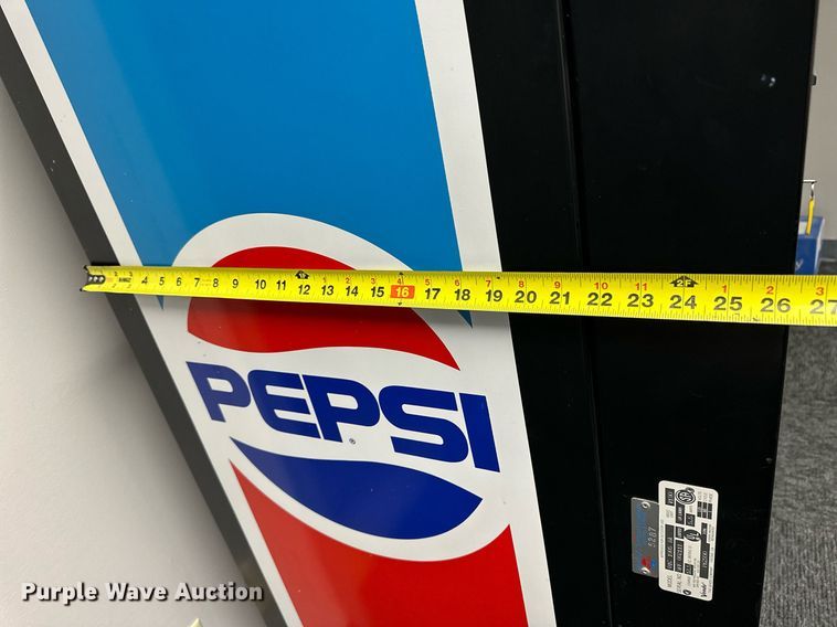 image for item NP9826 Vending machine