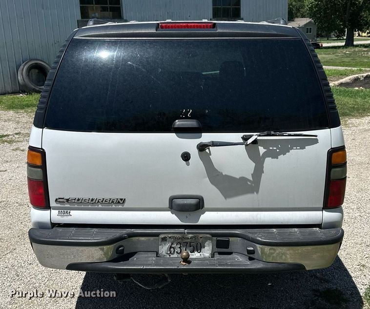 image for item NP9827 2006 Chevrolet Suburban  SUV