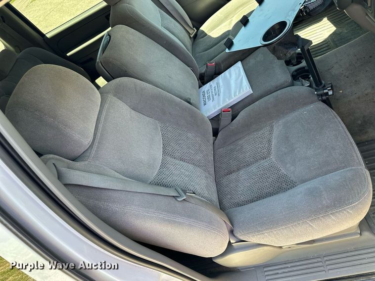 image for item NP9827 2006 Chevrolet Suburban  SUV