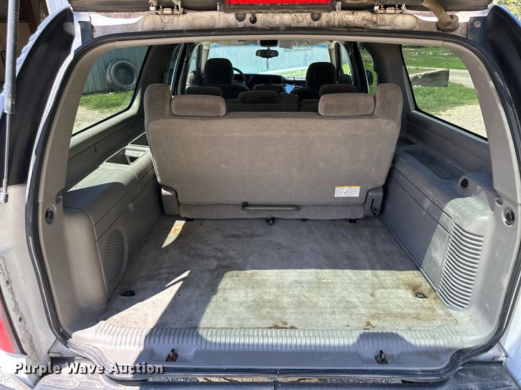 image for item NP9827 2006 Chevrolet Suburban  SUV