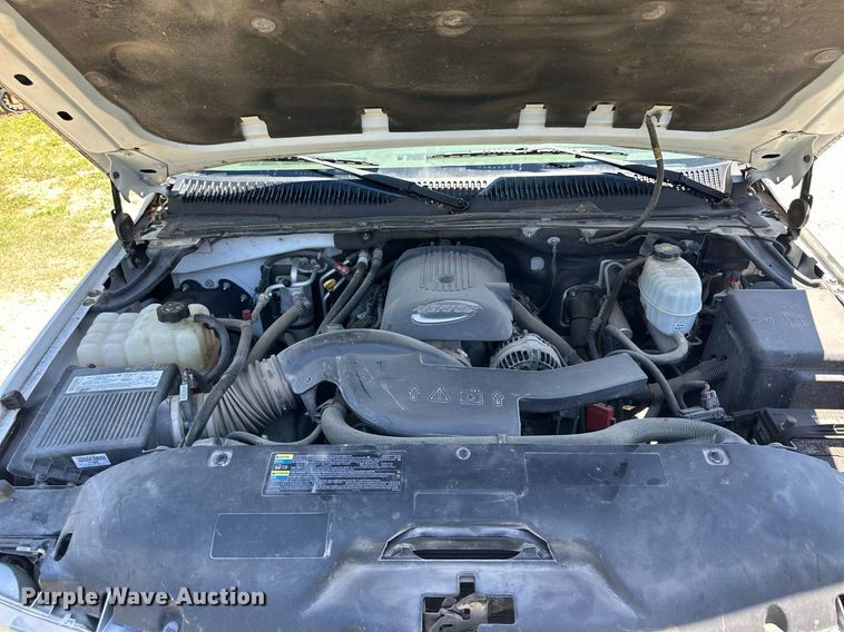 image for item NP9827 2006 Chevrolet Suburban  SUV