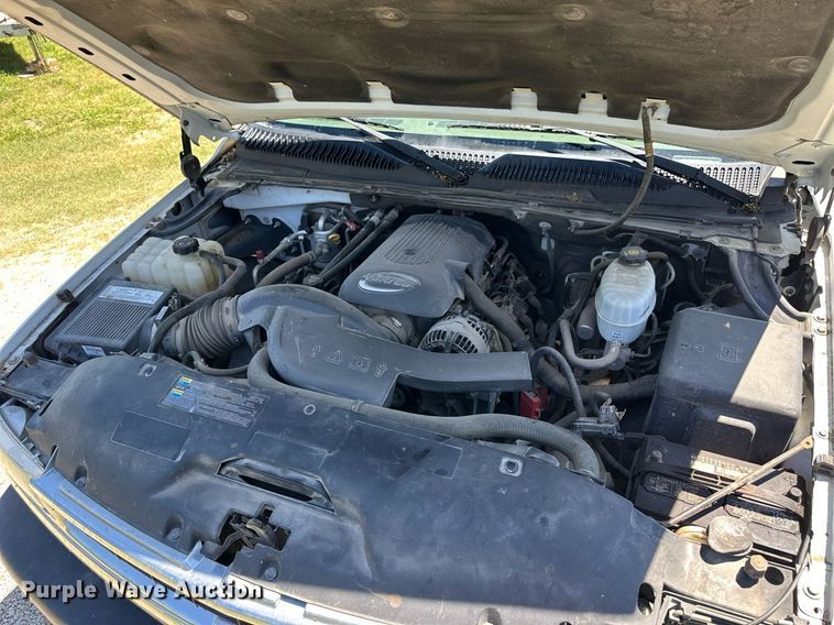 image for item NP9827 2006 Chevrolet Suburban  SUV