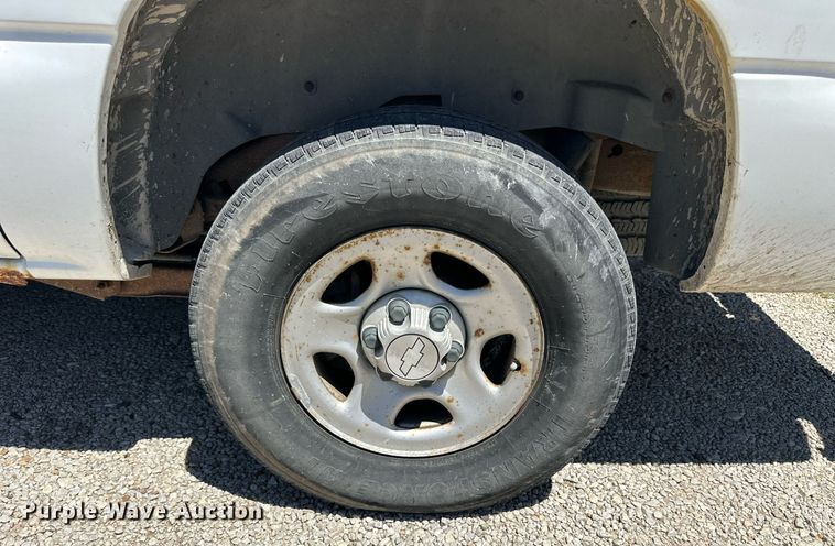 image for item NP9827 2006 Chevrolet Suburban  SUV