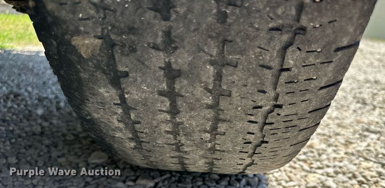 image for item NP9827 2006 Chevrolet Suburban  SUV