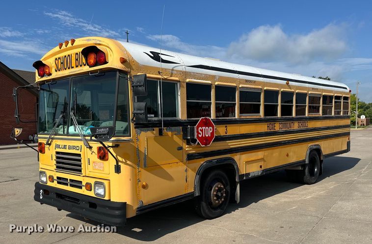 image for item NP9842 2002 Blue Bird TC2000  school bus