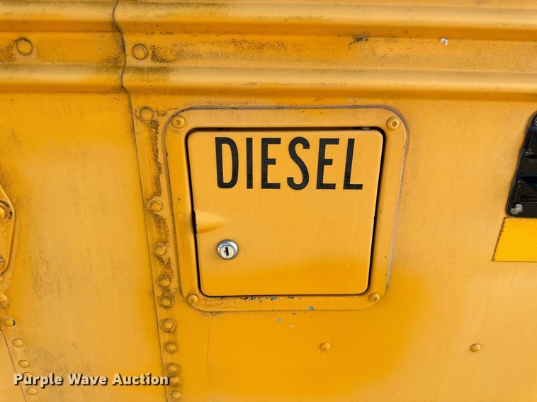 image for item NP9842 2002 Blue Bird TC2000  school bus