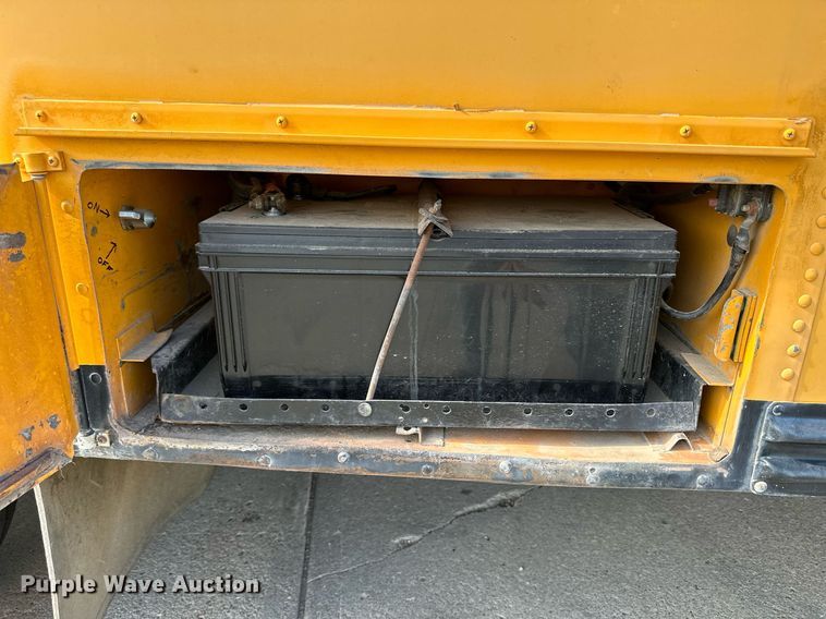 image for item NP9842 2002 Blue Bird TC2000  school bus