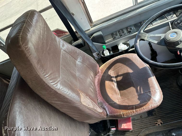 image for item NP9842 2002 Blue Bird TC2000  school bus