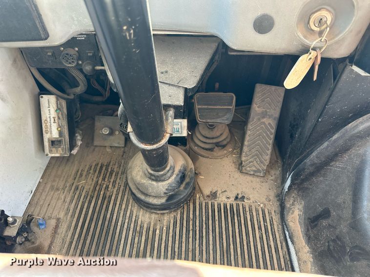 image for item NP9842 2002 Blue Bird TC2000  school bus