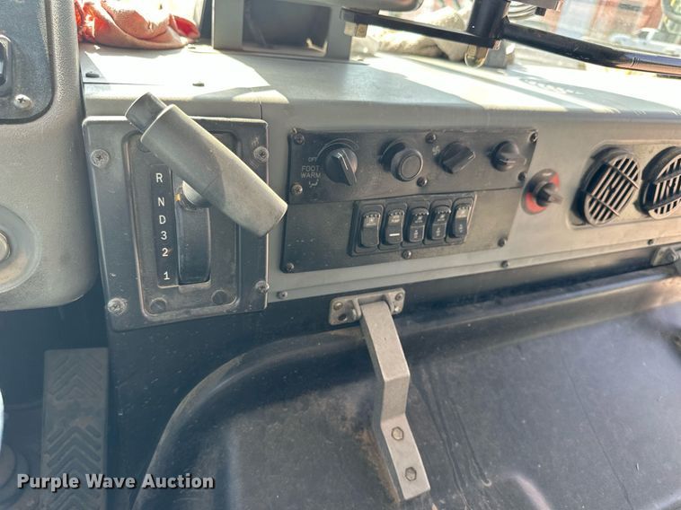 image for item NP9842 2002 Blue Bird TC2000  school bus