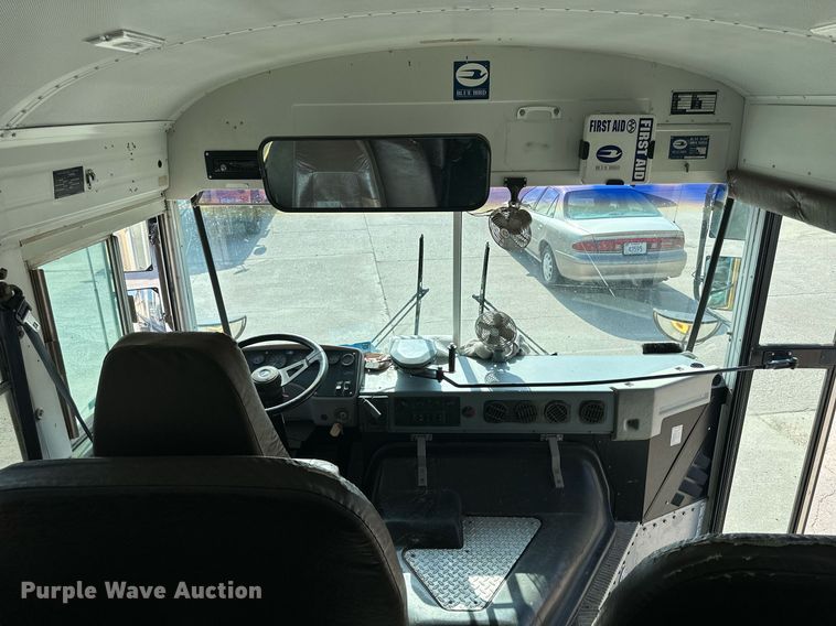 image for item NP9842 2002 Blue Bird TC2000  school bus