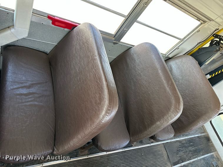 image for item NP9842 2002 Blue Bird TC2000  school bus