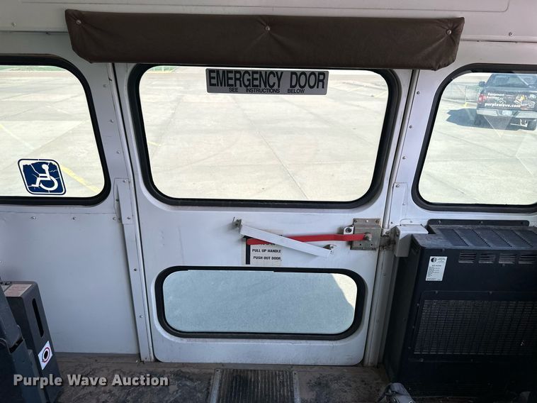 image for item NP9842 2002 Blue Bird TC2000  school bus