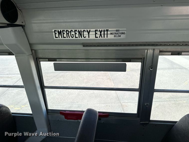 image for item NP9842 2002 Blue Bird TC2000  school bus