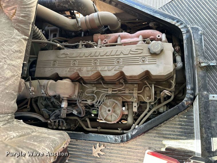 image for item NP9842 2002 Blue Bird TC2000  school bus