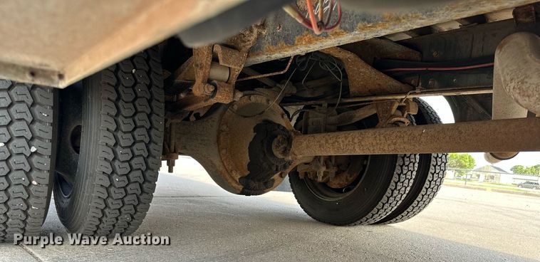 image for item NP9842 2002 Blue Bird TC2000  school bus