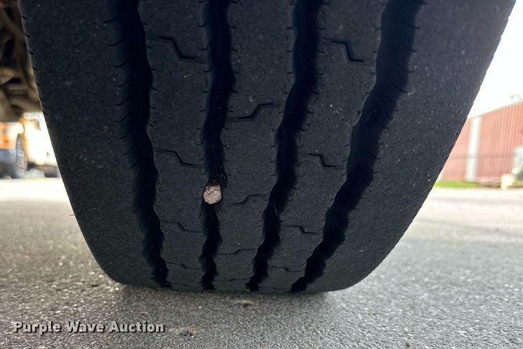 image for item NP9842 2002 Blue Bird TC2000  school bus