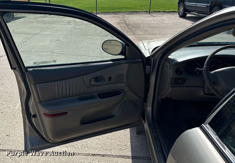 image for item NP9843 2003 Buick Century