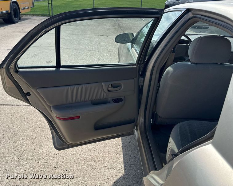 image for item NP9843 2003 Buick Century