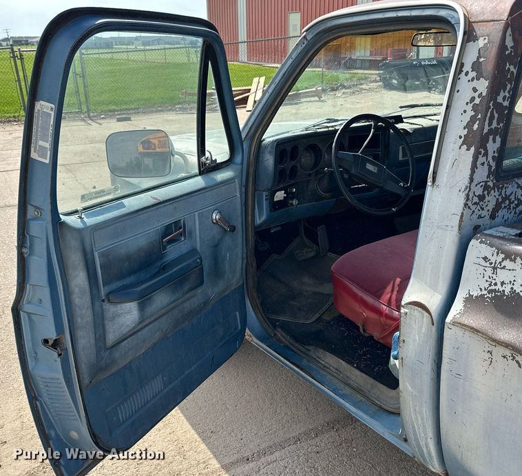 image for item NP9844 1981 Chevrolet C1500  pickup truck