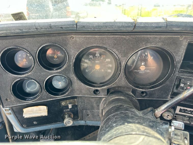 image for item NP9844 1981 Chevrolet C1500  pickup truck