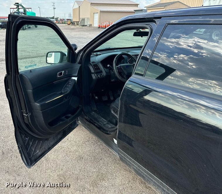 image for item NP9845 2017 Ford Explorer Police  SUV