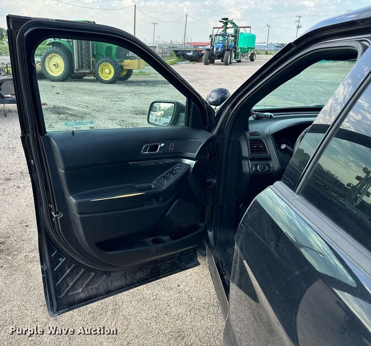 image for item NP9845 2017 Ford Explorer Police  SUV